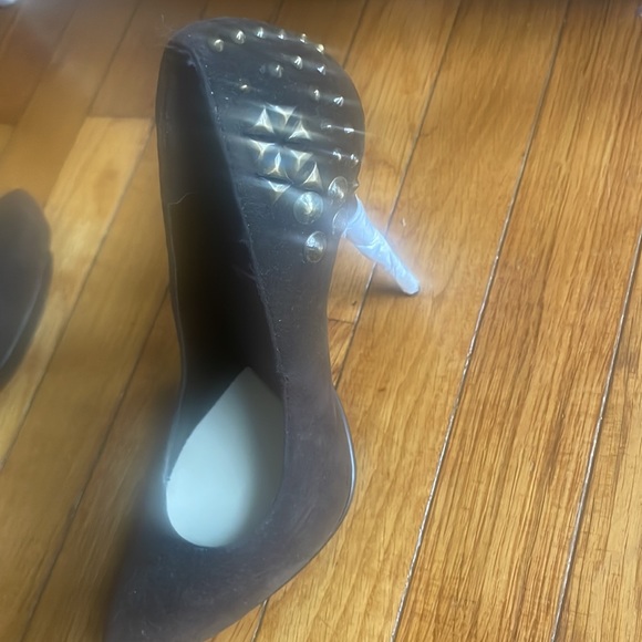 Brown suede luichimy heels size 8 - Picture 2 of 3